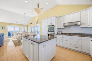 Fridge, microwave, oven, stovetop - Soundfront w/ Pool, Hot Tub, Elevator, Game and Media Rooms, Windsports Access (Avon)