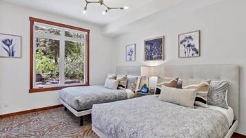 2 quartos, ferros/tábuas de passar roupa, berço de viagem, Wi-Fi