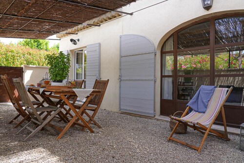 Cottage-Ensuite with Bath-Garden view-Cottage Mirabeau