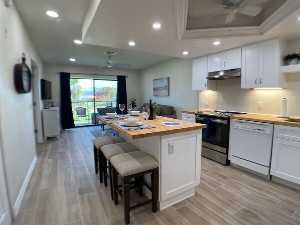 Fridge, microwave, oven, stovetop - NEW! Modern Condo in Queens Bay with Amazing Views. (Lake Havasu City)