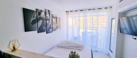 1 bedroom, iron/ironing board, WiFi