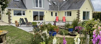 Devon rural country B&B Suite of rooms  with guest lounge and bathroom.