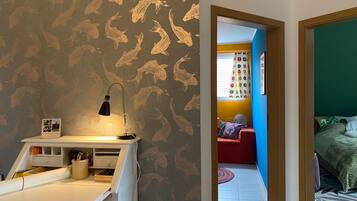 2 bedrooms, iron/ironing board, free WiFi, bed sheets