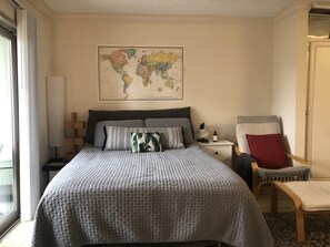 1 bedroom, WiFi, bed sheets, wheelchair access - Great location right at the beach! (Marina del Rey)