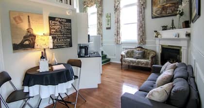 Chambre D'amour (suite) | The Jypsy Inn