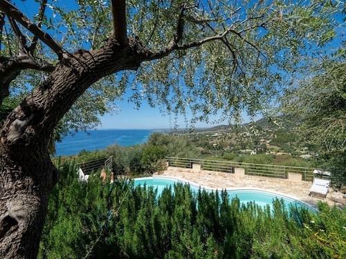 Villa Azzurra, Terra Mala, Quartu Sant'Elena