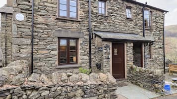 Cottage | Front of property