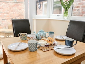 Cottage | 2 bedrooms, individually decorated, individually furnished, free WiFi