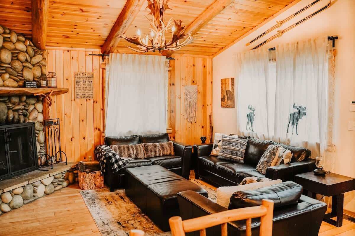 Tv, pejs, videospil, kontorer