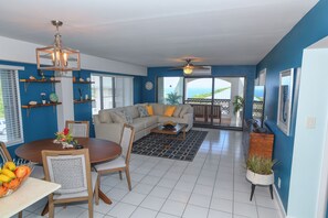 Smart TV - Luxury in Paradise (St Thomas)