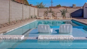 Pool - Scottsdale Mid Century Modern W/sparkling Pool (Scottsdale)
