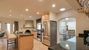 House (4 Bedrooms) | Private kitchen
