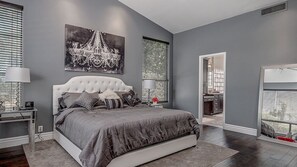 Studio (4 Bedrooms) | 4 phòng ngủ, bàn ủi/dụng cụ ủi quần áo, bộ trải giường 