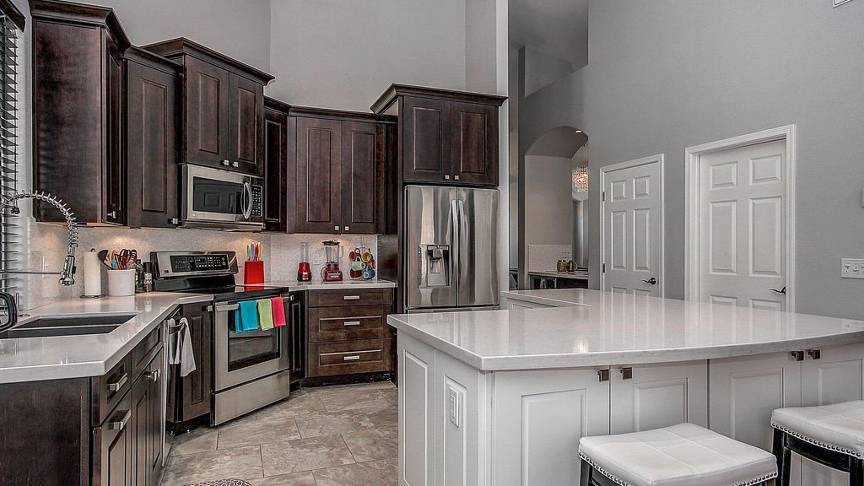 スタジオ (4 Bedrooms) | 専用キッチン | 電子レンジ、トースター、ダイニングテーブル