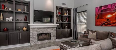 Studio (4 Bedrooms) | Wohnbereich