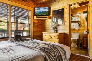 6 عدّة غرف نوم ومكواة/لوح كي وسرير سفر وواي فاي مجانًا