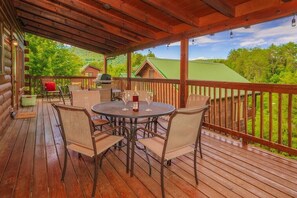 تناول الطعام بالخارج