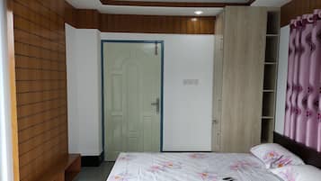 5 bedrooms, free WiFi