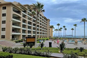 Exterior - Luxury 1-Bedroom Oceanview Condo at Sonoran Spa Resort (Puerto PeÃ±asco)