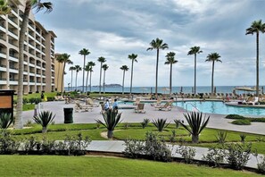 Pool - Luxury 1-Bedroom Oceanview Condo at Sonoran Spa Resort (Puerto PeÃ±asco)