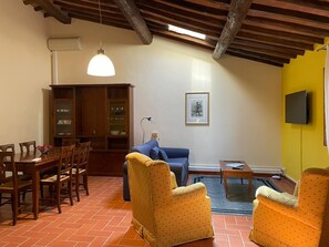 Smart-TV, Tischtennisplatte