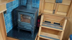 Unclassified image, 3 of 19, button - Intuition Narrowboat (Doncaster)