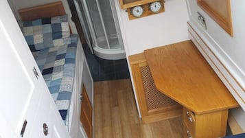 Premium Room, Ensuite, Canal View | 1 bedroom