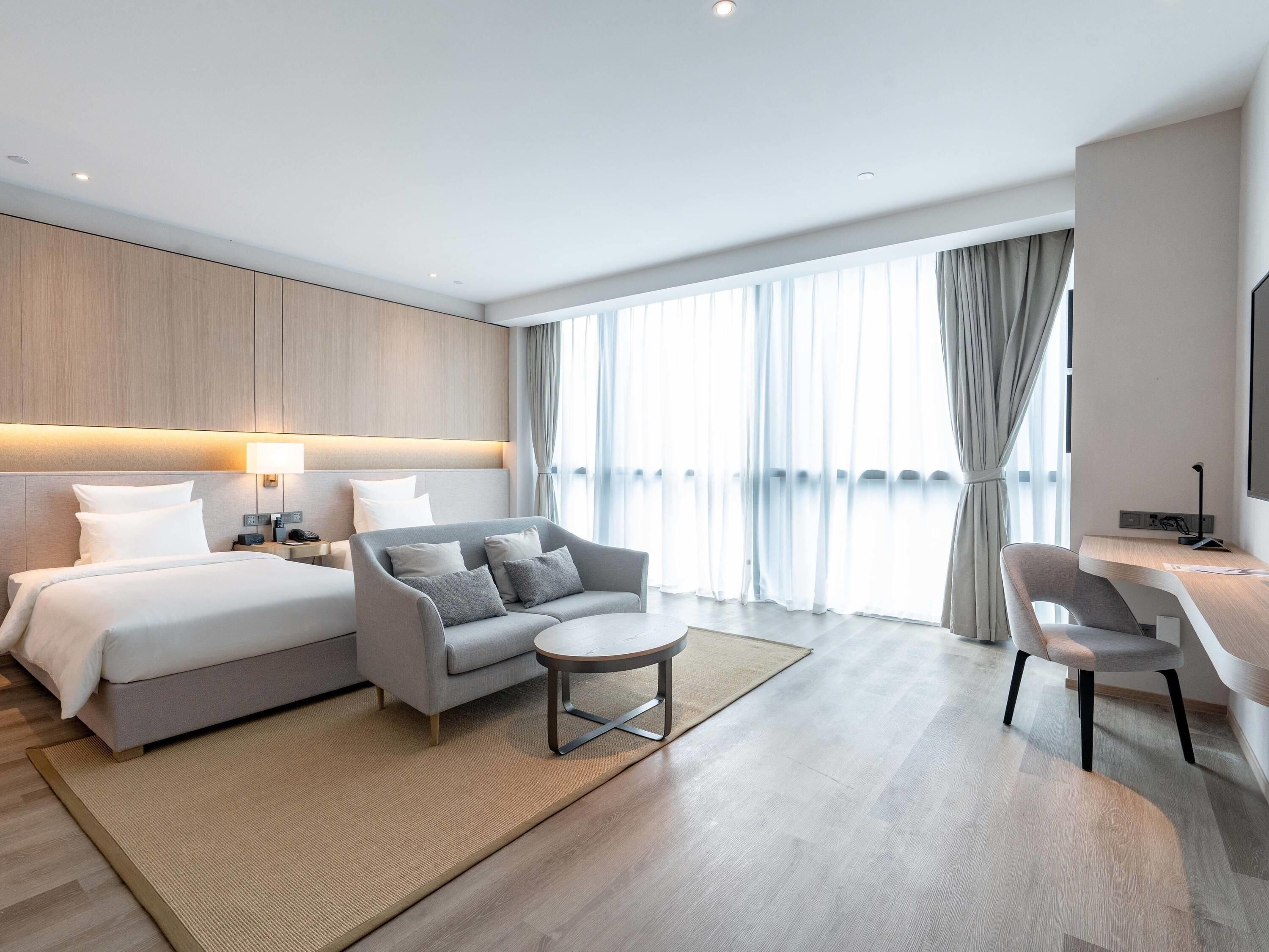 Superior Room, 2 Single Beds | Individually decorated, individually furnished, desk, laptop workspace