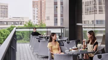 Bar (in der Unterkunft)