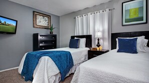 Studio (5 Bedrooms) | 5 bedrooms, iron/ironing board, bed sheets - Amazing Deals! Best Part of Scottsdale! (Scottsdale)