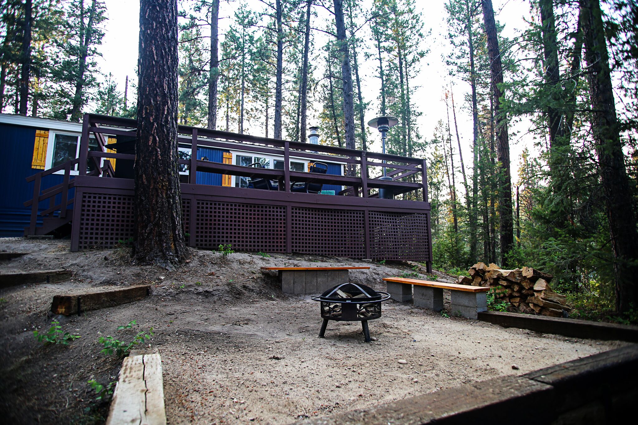 The Hillside Hideaway UNIQUE MIX OF RETRO & MODERN - Steps to Pool, Bar & Golf