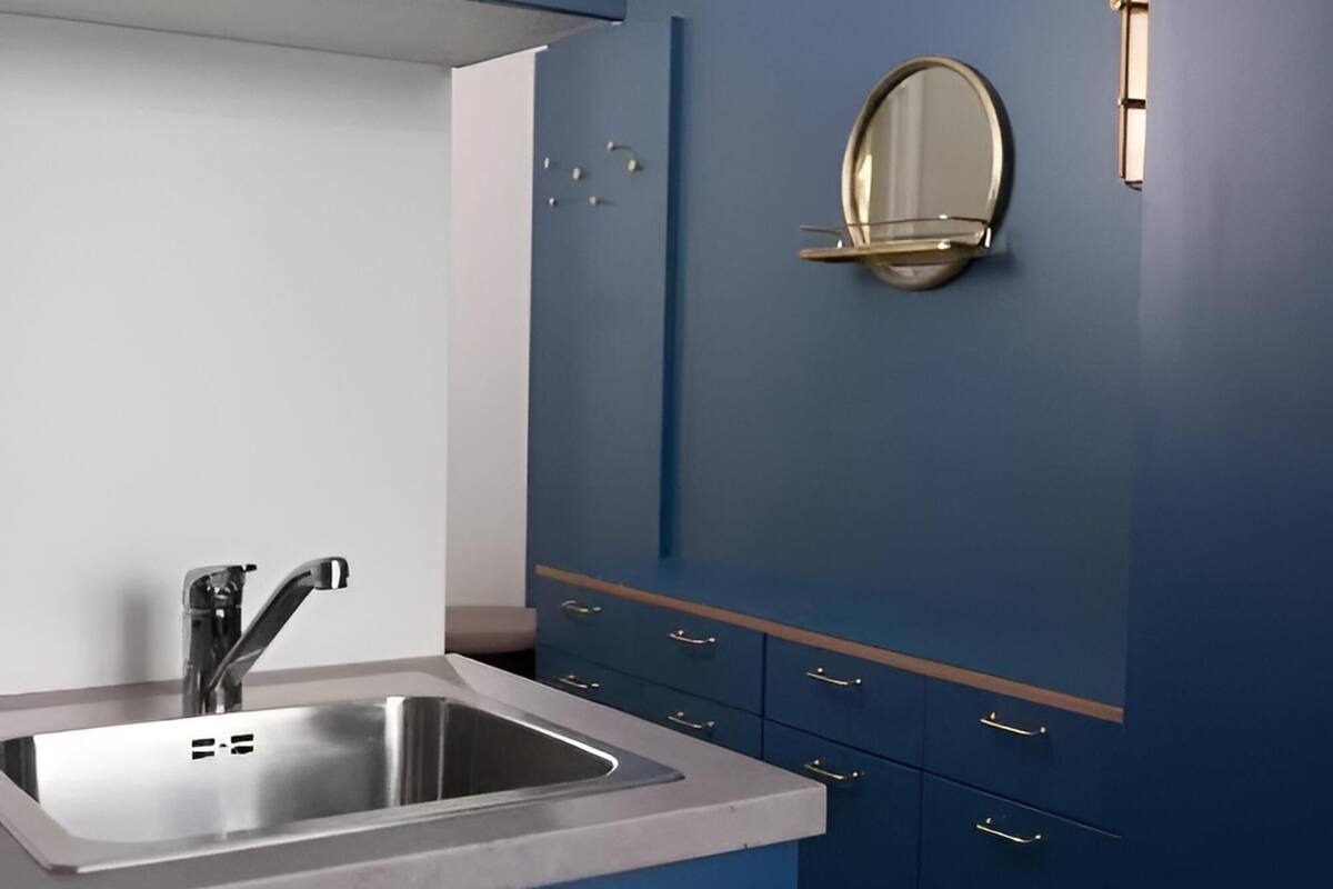 stovetop, cookware/dishes/utensils, freezer