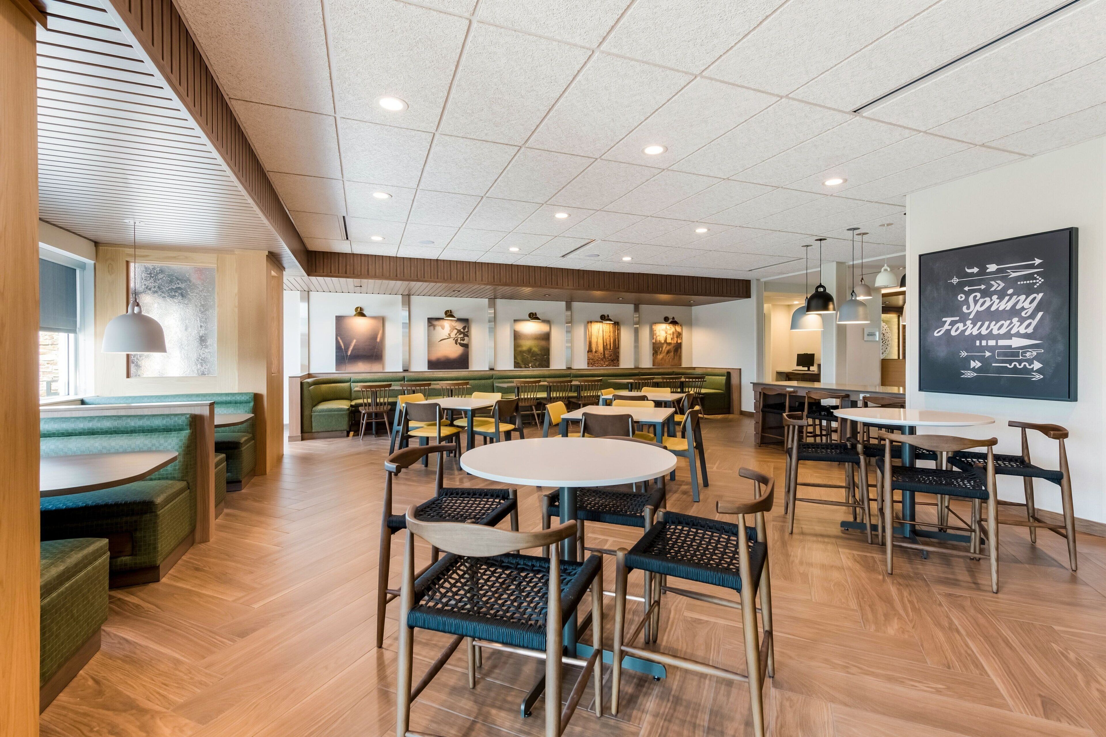 free daily continental breakfast