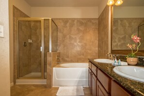 Condo, Multiple Beds, Hot Tub, Golf View | Bathroom | Towels