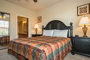 Condo, Multiple Beds, Hot Tub, Golf View | 4 bedrooms, WiFi, bed sheets - Bp835cp 4 Bedroom Condo in Bella Piazza (Davenport)