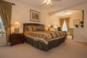 House, Multiple Beds, Private Pool, Golf View | 5 bedrooms, travel crib, WiFi, bed sheets - Fc121pp 5 Bedroom Villa in Four Corners (Davenport)