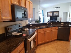 House, Multiple Beds, Private Pool, Golf View | Private kitchen