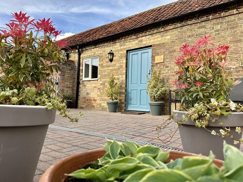 Charming Hen Cottage Countryside Retreat Lincoln