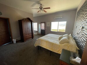 4 Schlafzimmer, Schreibtisch, Bügeleisen/Bügelbrett, kostenloses WLAN