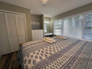 Room - Cozy Lake Hartwell Cottage near Tugaloo State Park (Lavonia)