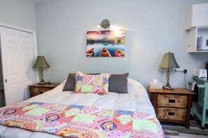 1 bedroom, desk, WiFi - The Jypsy Inn - Muskoka Room<br>Bracebridge (Bracebridge)