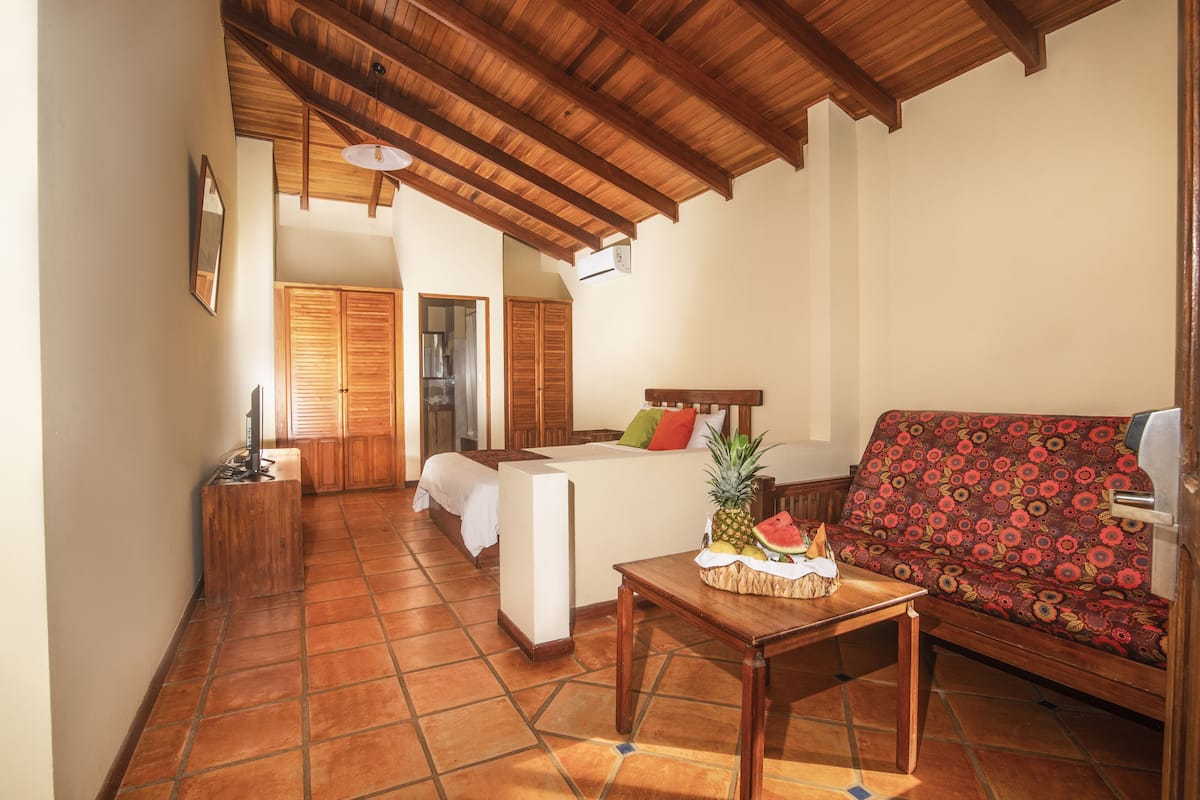 Traditional Studio | Peralatan tempat tidur premium, katil Select Comfort