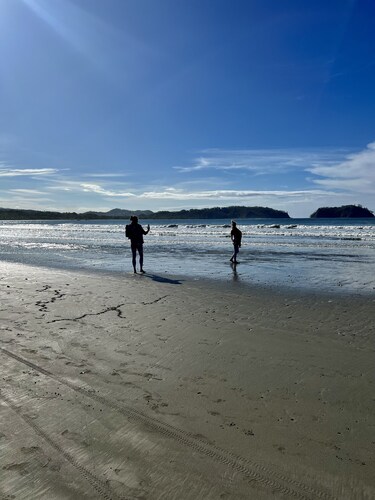 Private villa with lush garden, big pool, and jacuzzi. 5 min walk to the beach