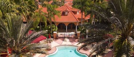 Alberca al aire libre