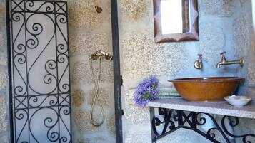 Combined shower/tub, hair dryer, towels, soap