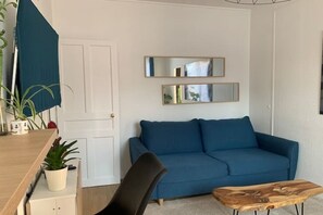 Living area - Appartement Cosy Bien Situé Avec lit Queen Size (Clichy)