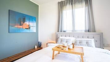 4 bedrooms, iron/ironing board