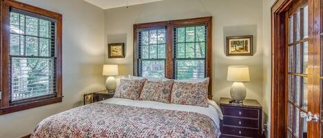 2 habitaciones, escritorio, wifi gratis y ropa de cama