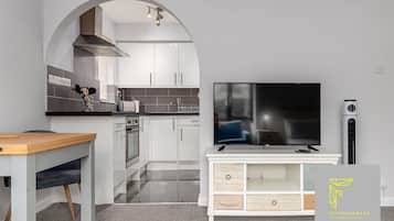 雪櫃、微波爐、焗爐、咖啡機/沖茶器