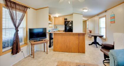 Lake Texoma Cabin Near Willow Springs Marina!